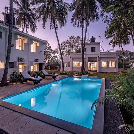 Saffronstays Gaia, Alibaug - Pool Villa Near Mandwa Jetty Perfect For Large Groups Alībāg Exterior foto